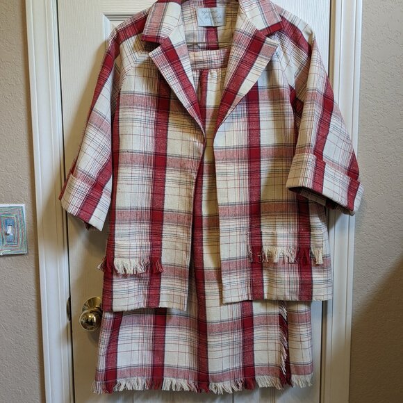 Designer by Nardis of Dallas Vintage 1970s Suit - Wrap Skirt and Jacket - Picture 2 of 15